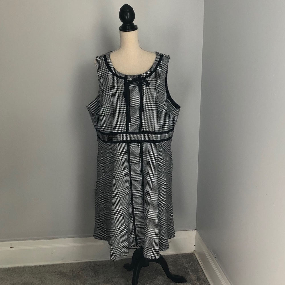 Fit and Flare Houndstooth Dress Size 3X